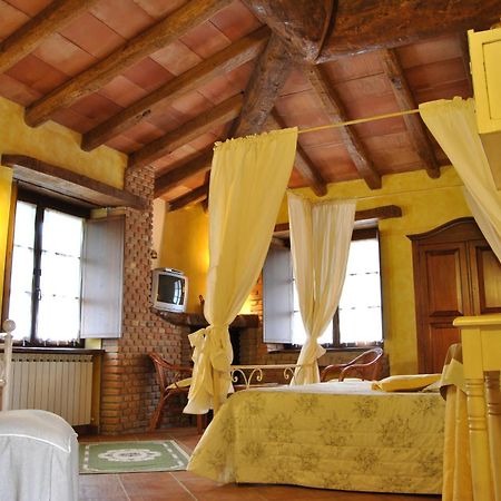 Le Macine Del Confluente Bed & Breakfast Badalucco Phòng bức ảnh