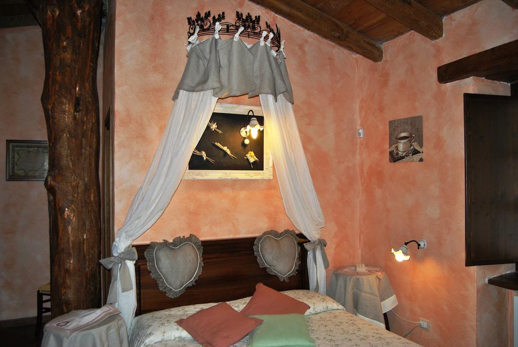 Le Macine Del Confluente Bed & Breakfast Badalucco Ngoại thất bức ảnh