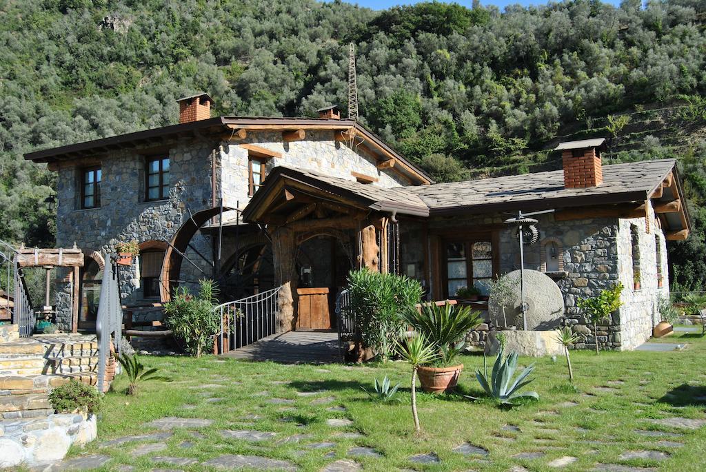 Le Macine Del Confluente Bed & Breakfast Badalucco Ngoại thất bức ảnh